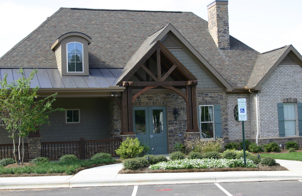 Home design - rustic home design idea in Raleigh