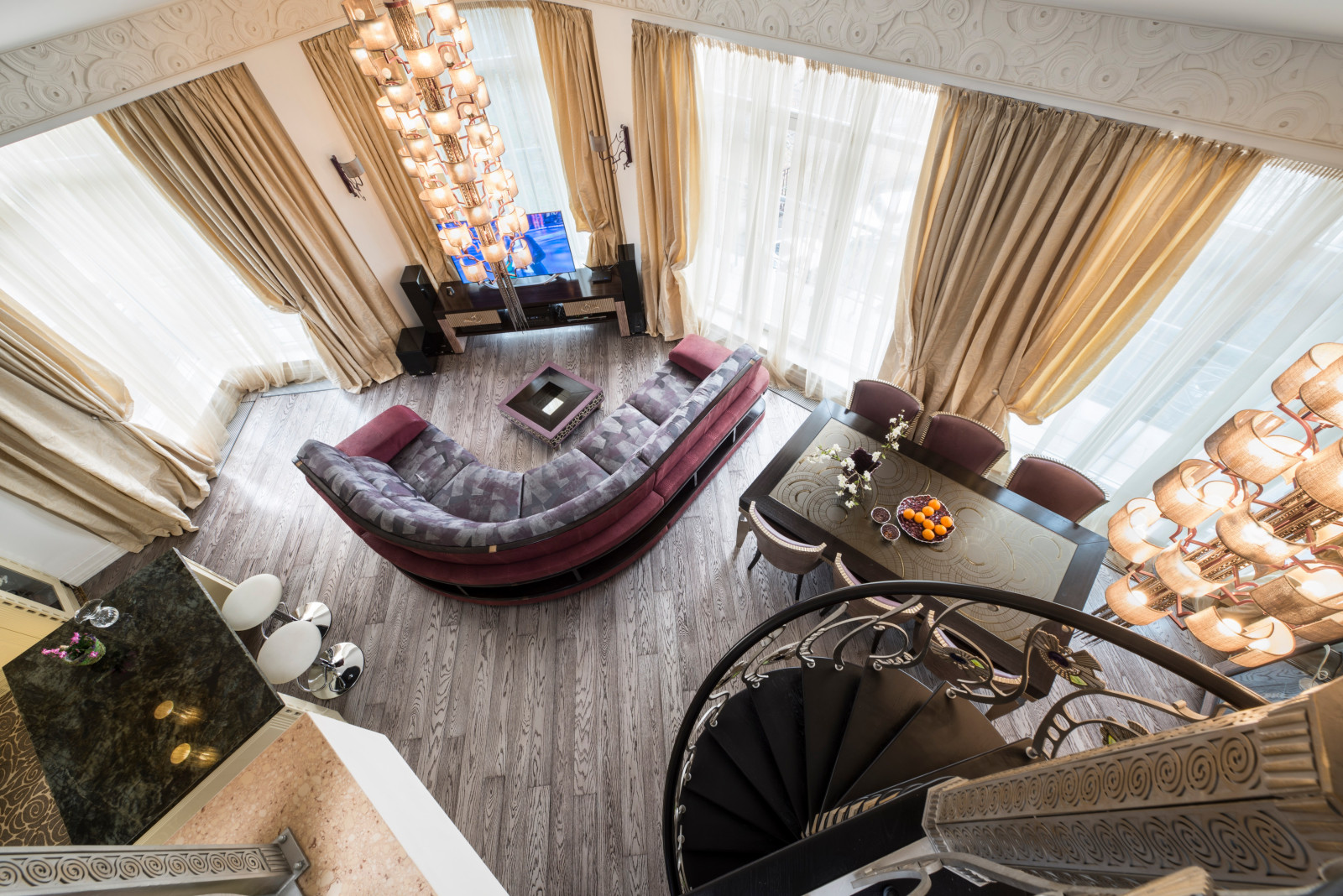 АПАРТАМЕНТЫ 176,4М2, НА АНДРЕЕВСКОЙ НАБ.