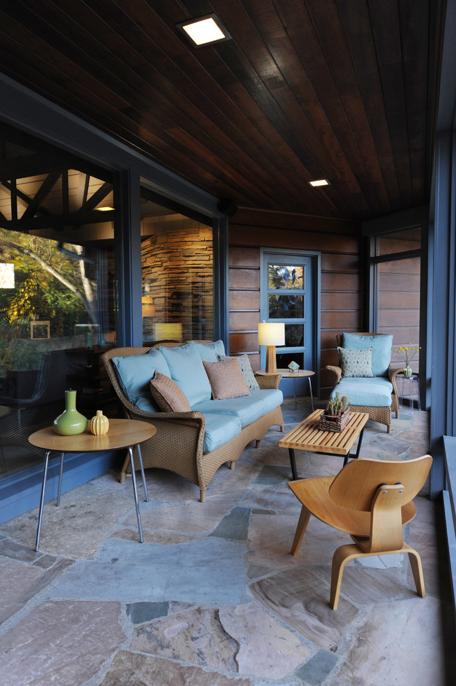 Design ideas for a midcentury verandah in Minneapolis.