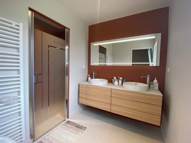 D&eacute;coration d'une maison &agrave; Fr&eacute;hel maritim-badezimmer