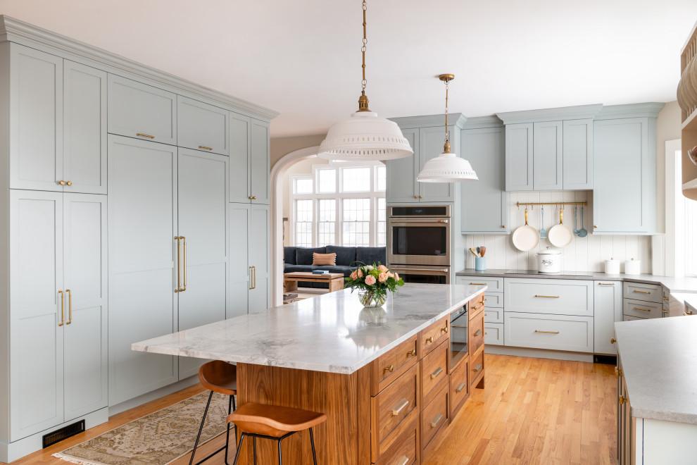 Inspiration for a transitional kitchen remodel in Boston