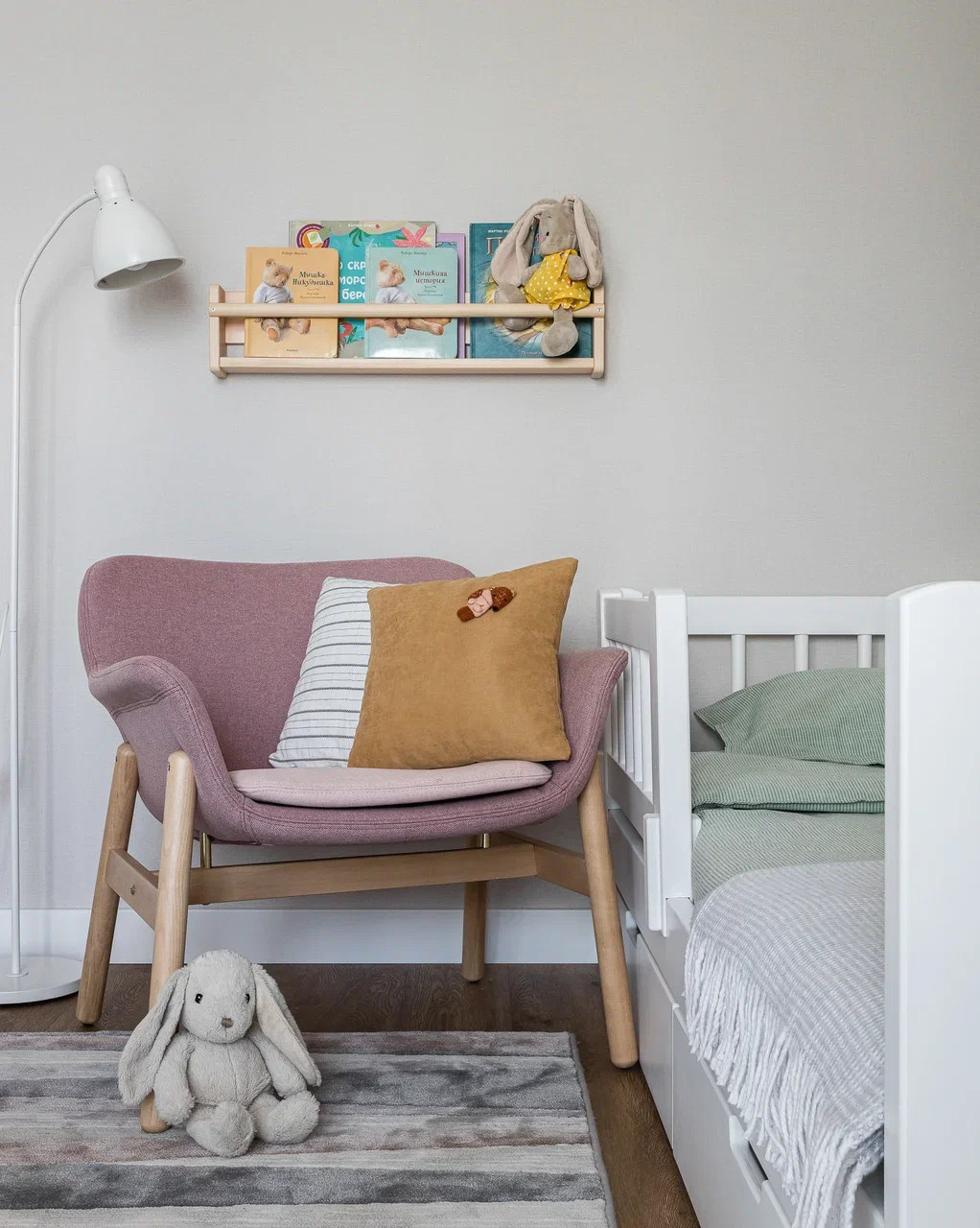 Светлая квартира с видом в Челябинске 120м/кв