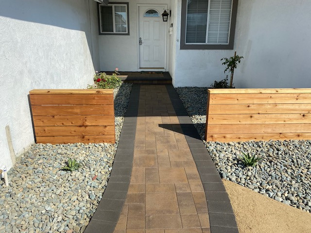 Driveway Pavers & Front Yard