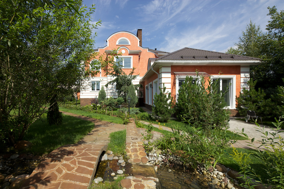 Фасад дома в Подмосковье - Классика. Фотографии