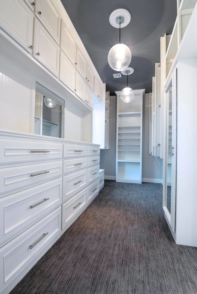 Inspiration for a transitional storage and wardrobe in Oklahoma City.