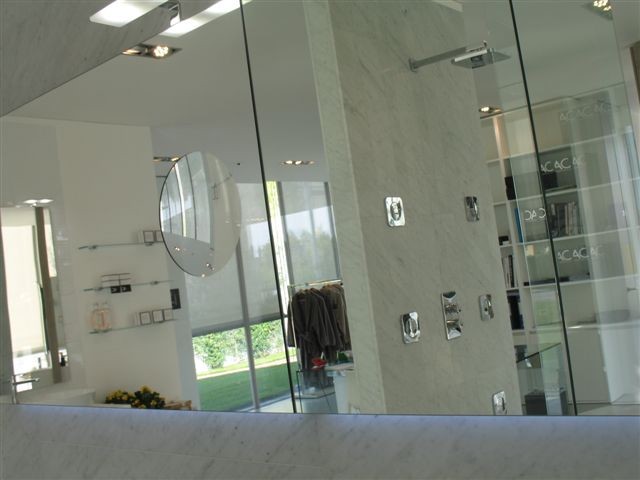 Adatto Casa Bathrooms