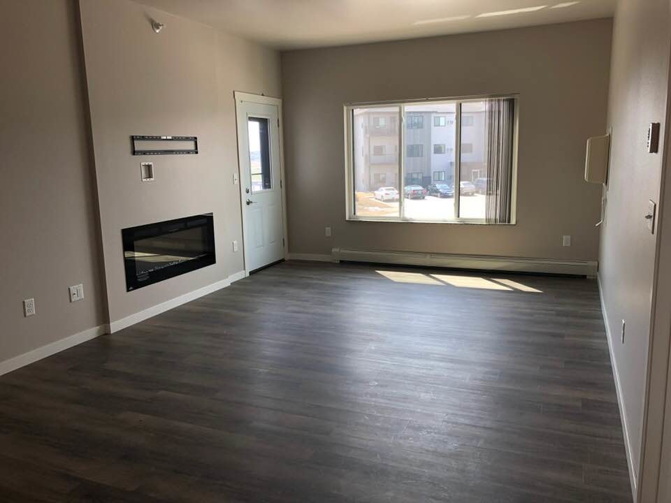 TV and fireplace ratio