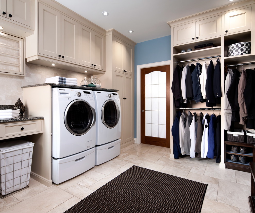Inspiration for a transitional laundry room in Toronto.