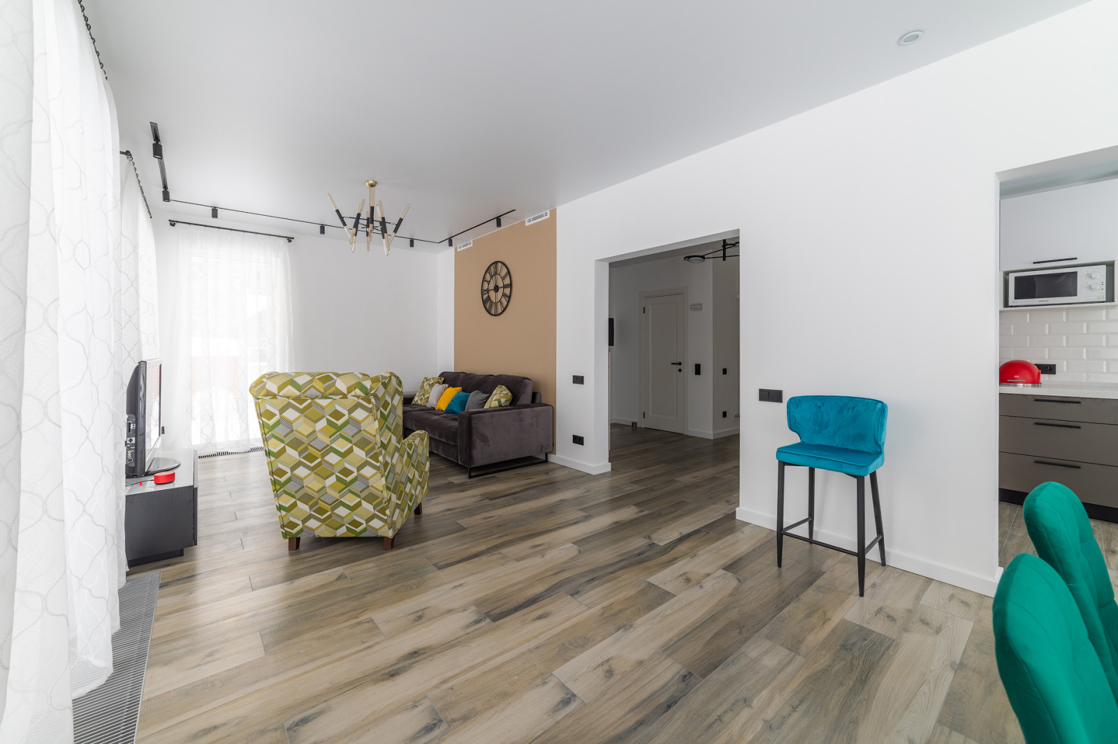 Дом в Назарьево 175 кв. м. Проектные решения 1-го этажа.