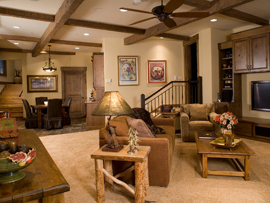 Design ideas for a country family room in Denver.