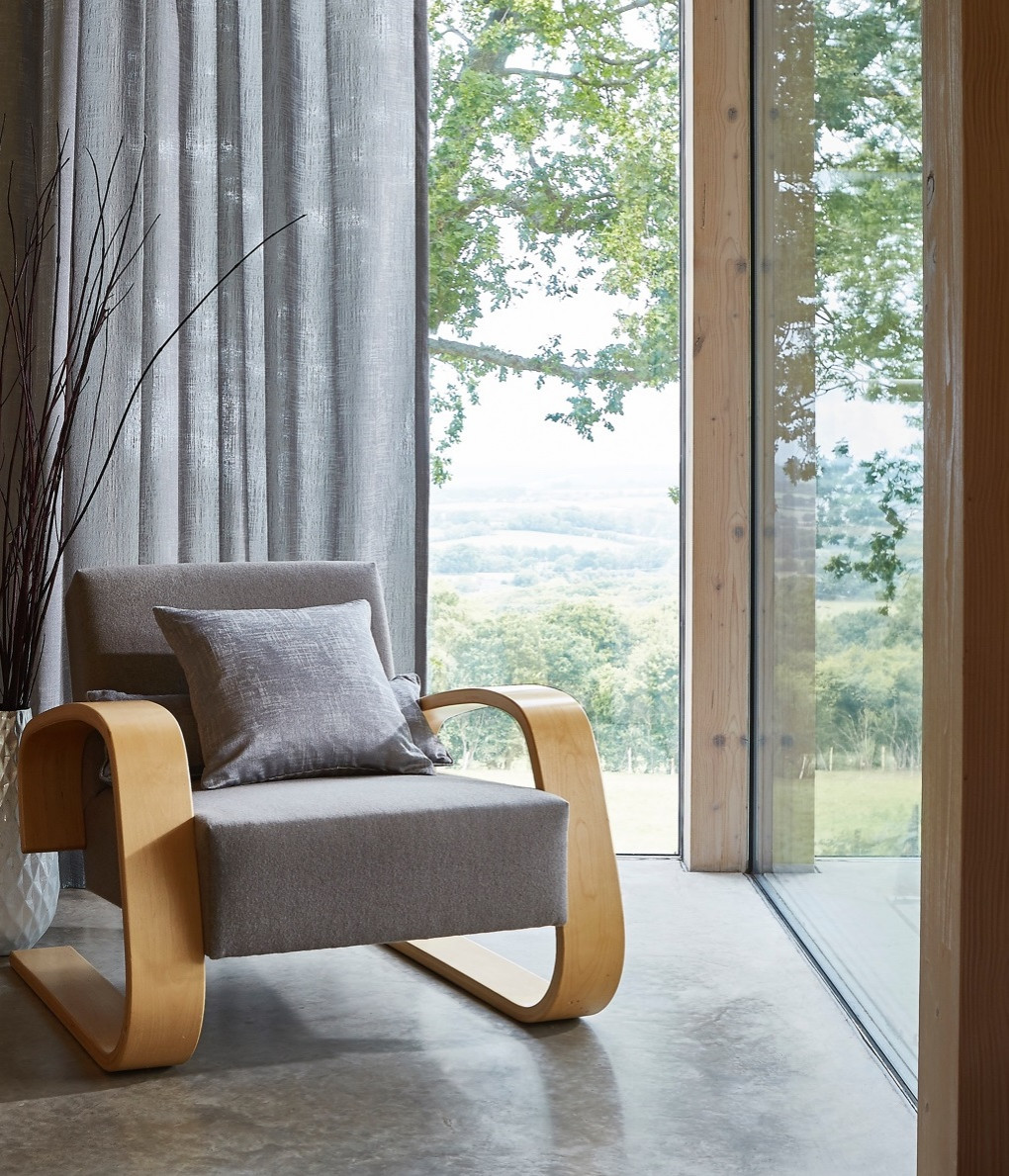 Металлические оттенки и натуральные фактуры