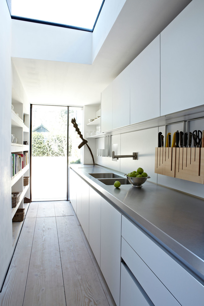 Contemporary kitchen in London.