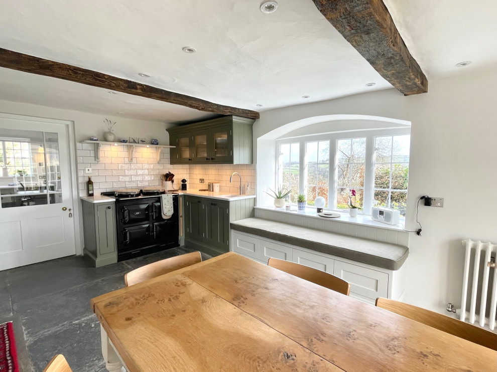 Traditional Shaker Kitchen