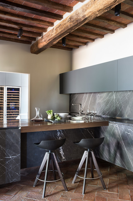 Private House 104 contemporary-kitchen