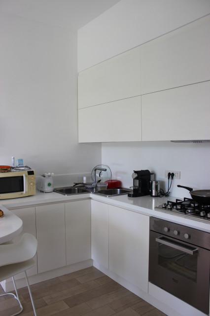 Villa EFFE moderno-cocina