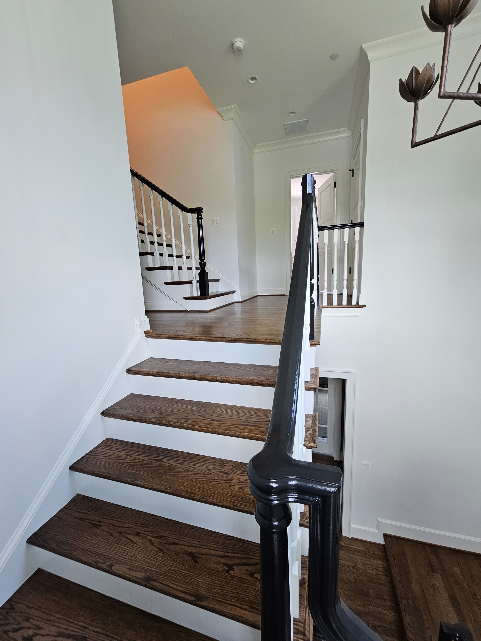 121_Elegant Floating Staircase, Chevy Chase, MD 20815