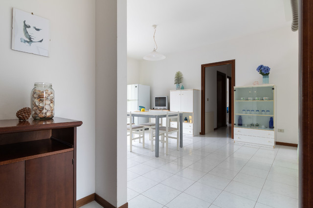 Abruzzo Appartamento Profumo di Mare contemporary-entrance