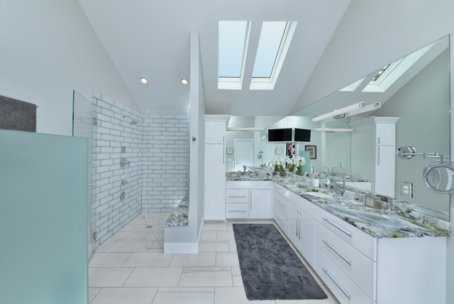 Beachwood bathrooms contemporary-bathroom