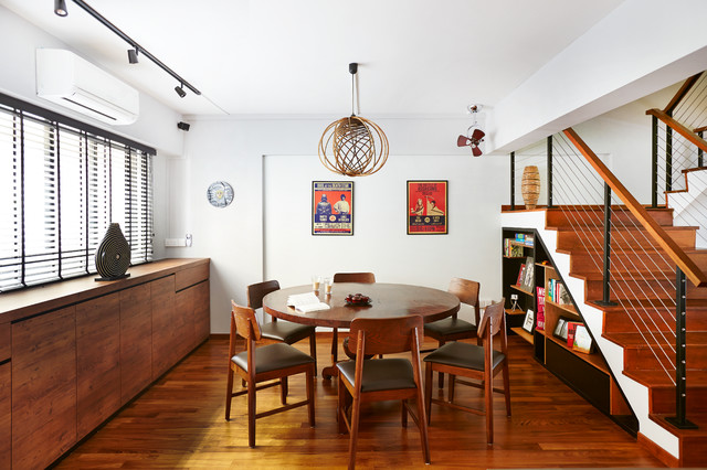 Transitional Dining Room nyklassisk-spisestue