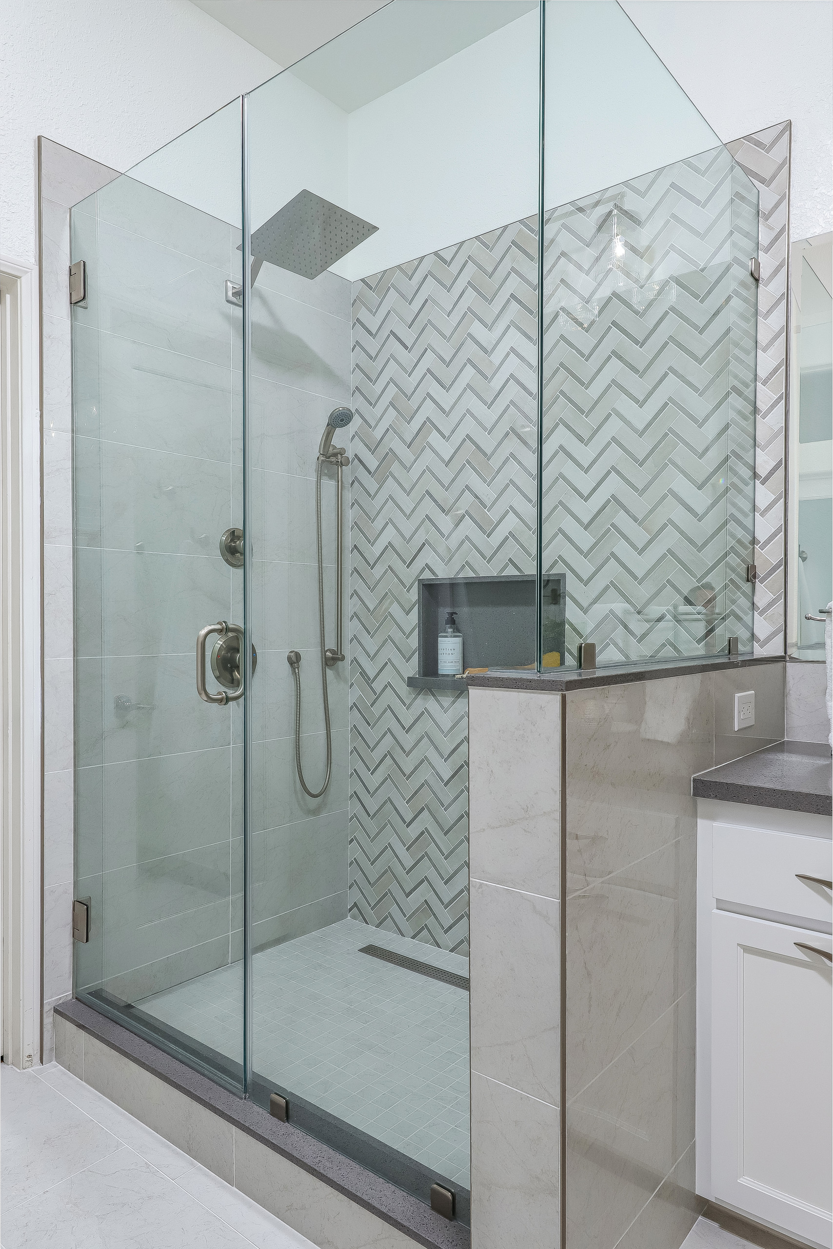 Master Bathroom Lancaster Firenze