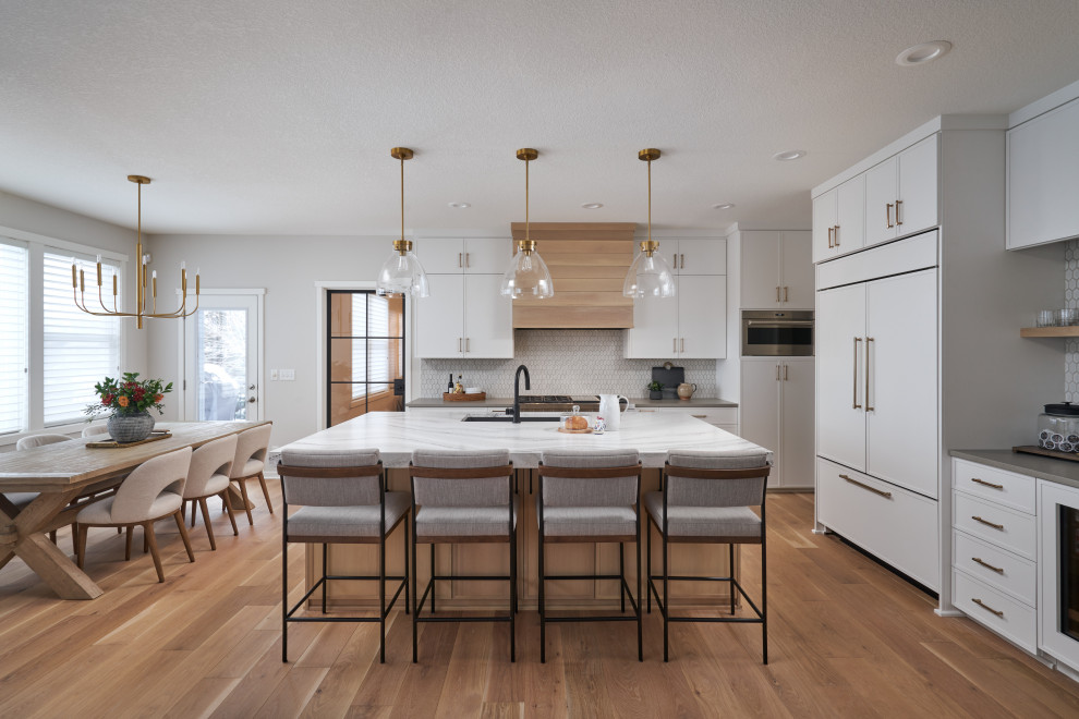 Inspiration for a transitional kitchen remodel in Minneapolis