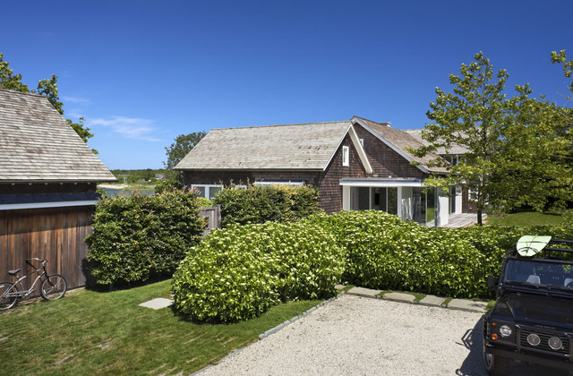 entry coastal-house-exterior
