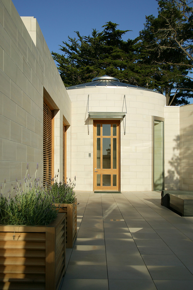 Inspiration for a contemporary one-storey exterior in San Francisco.