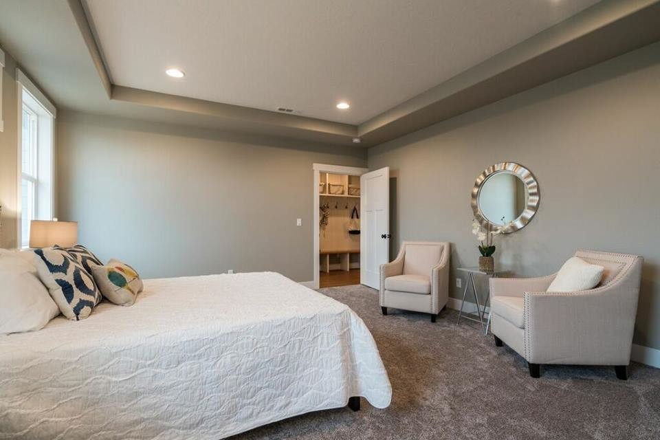 Home design - transitional home design idea in Seattle