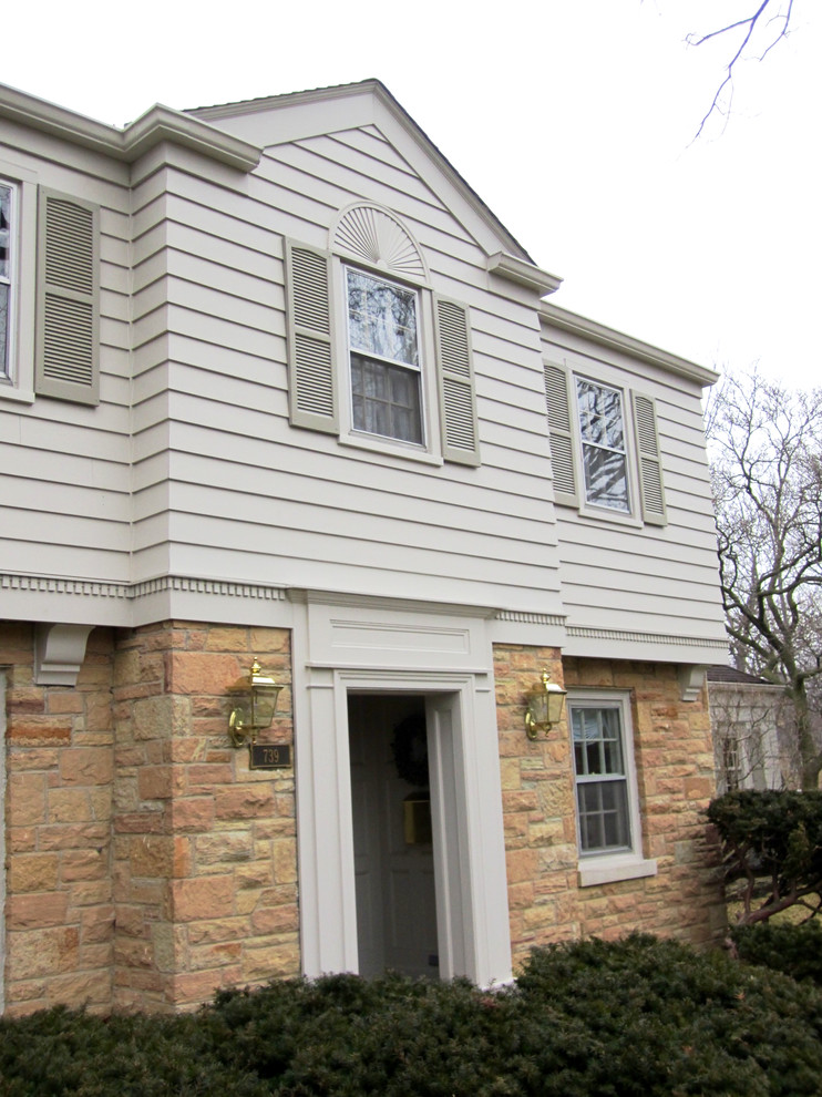 Artisan Siding in Highland Park, IL Traditional Artisan Siding in Highland Park, IL Traditional