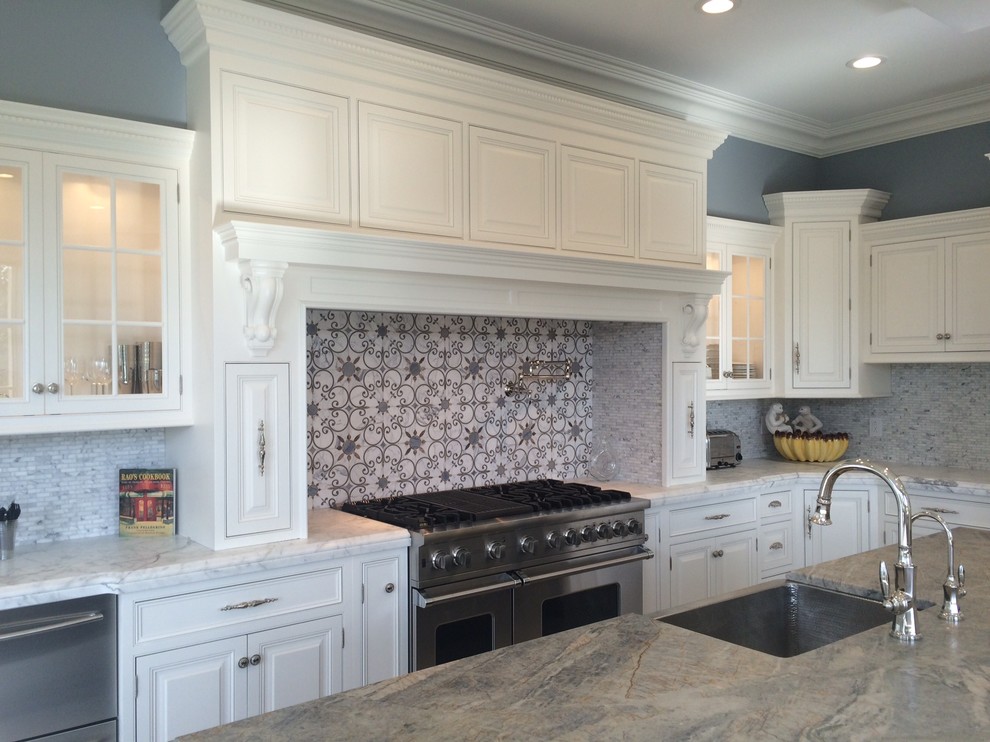 Inspiration for a transitional kitchen remodel in New York
