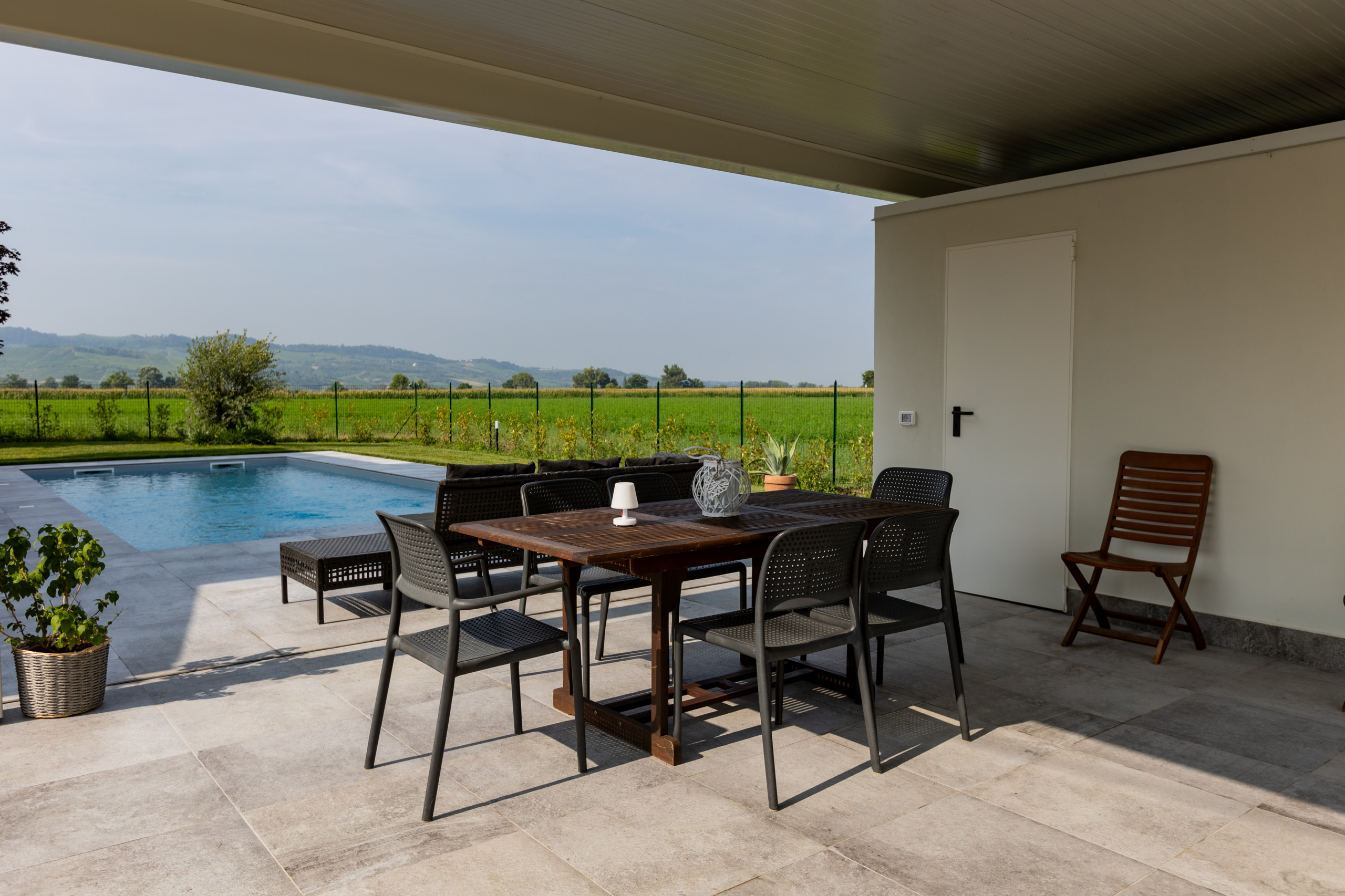 Villa SM | Realizzazione nuova piscina esterna con portico
