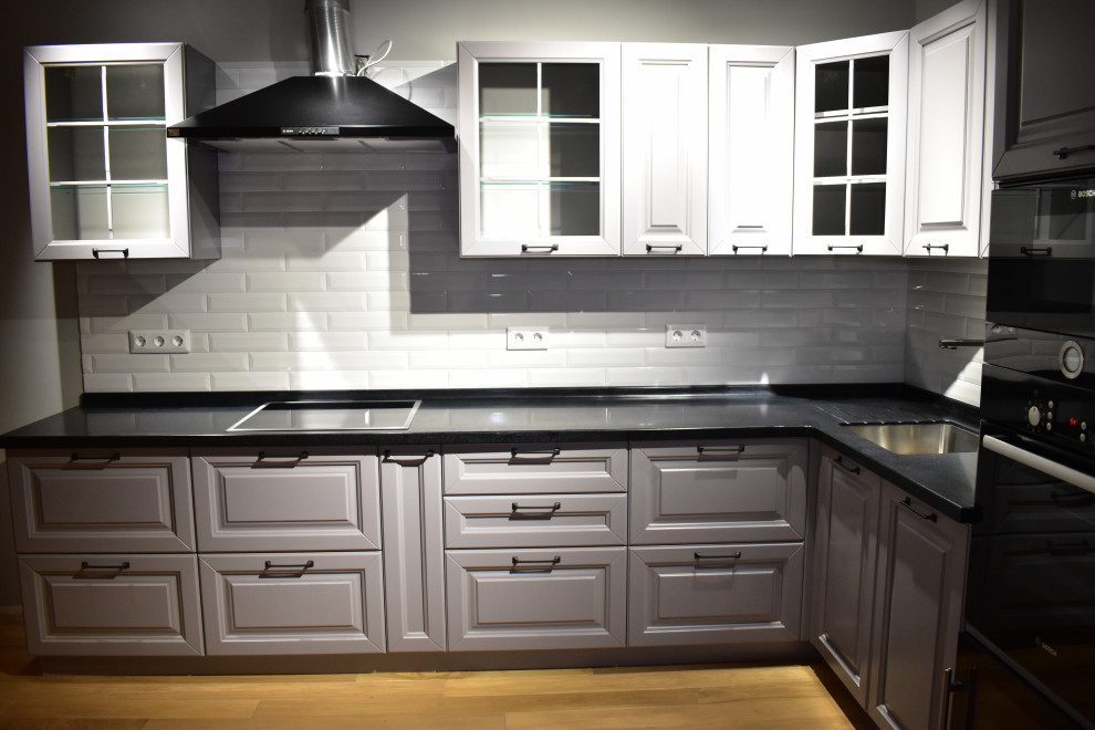 Кухня ЭКО массив бука с акриловой столешницей