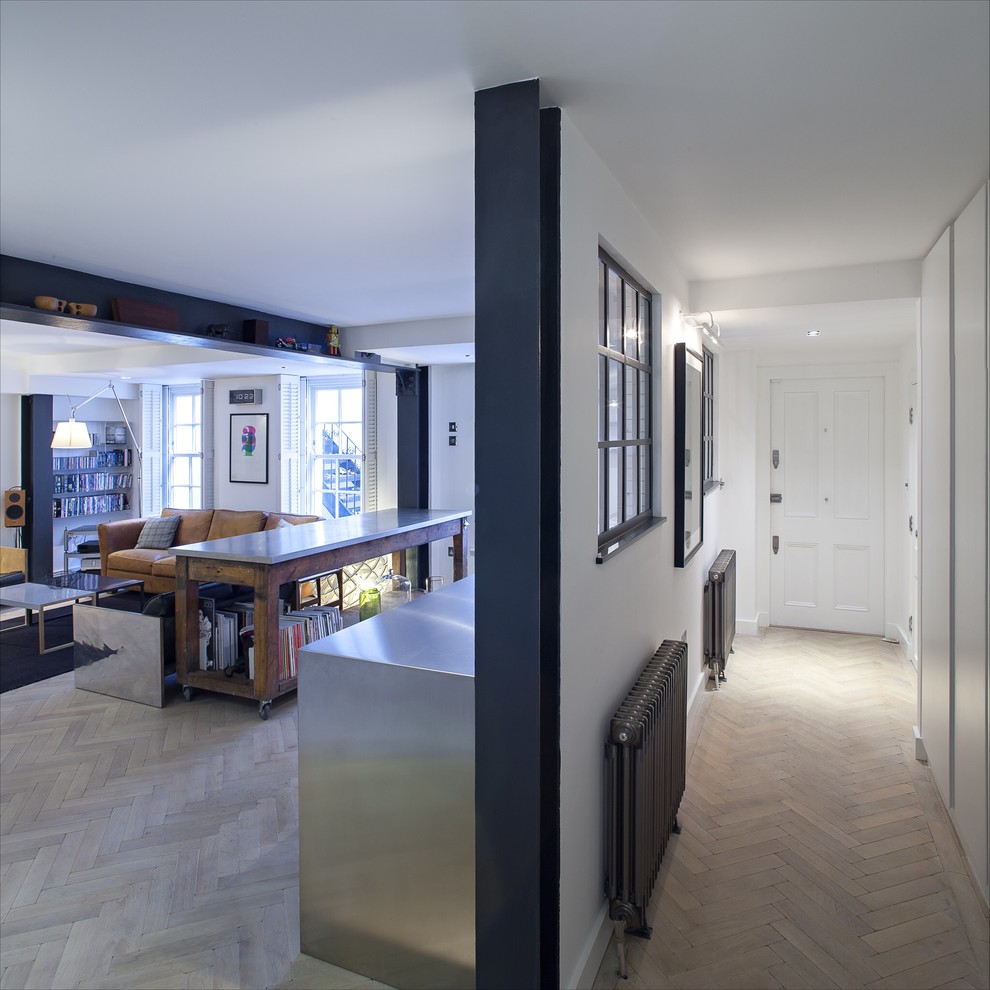 This is an example of a contemporary hallway in London.