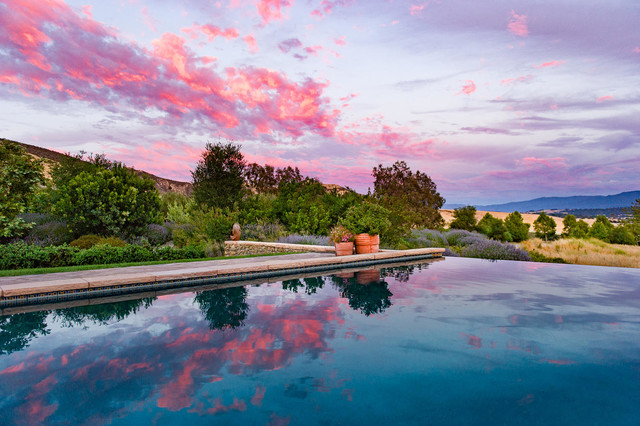 Fletcher Way mediterraneo-piscina