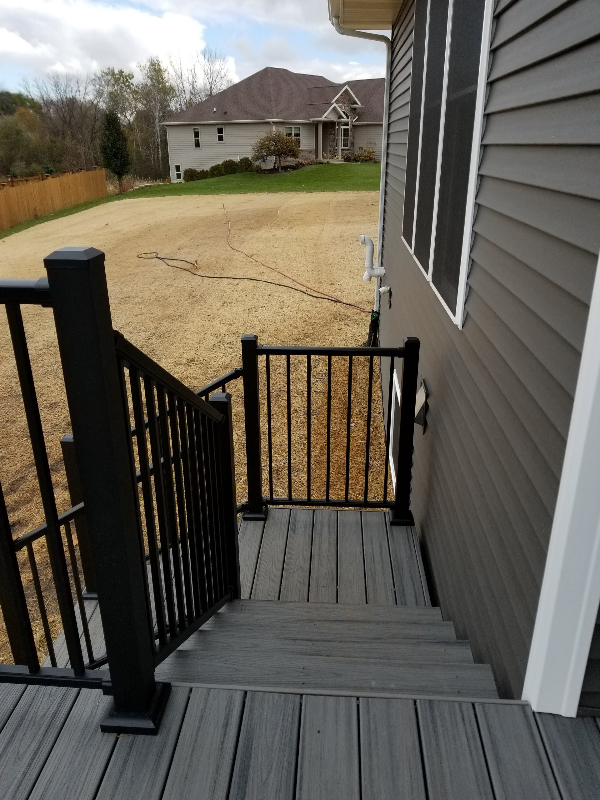 Composite deck with Aluminum rails