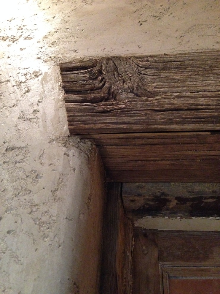 Entryway - rustic entryway idea in Austin