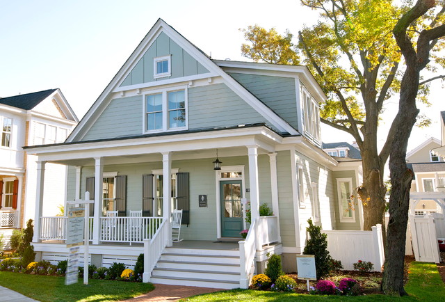 Blue River Cottage Cape Cod farm House - Landhausstil - Häuser