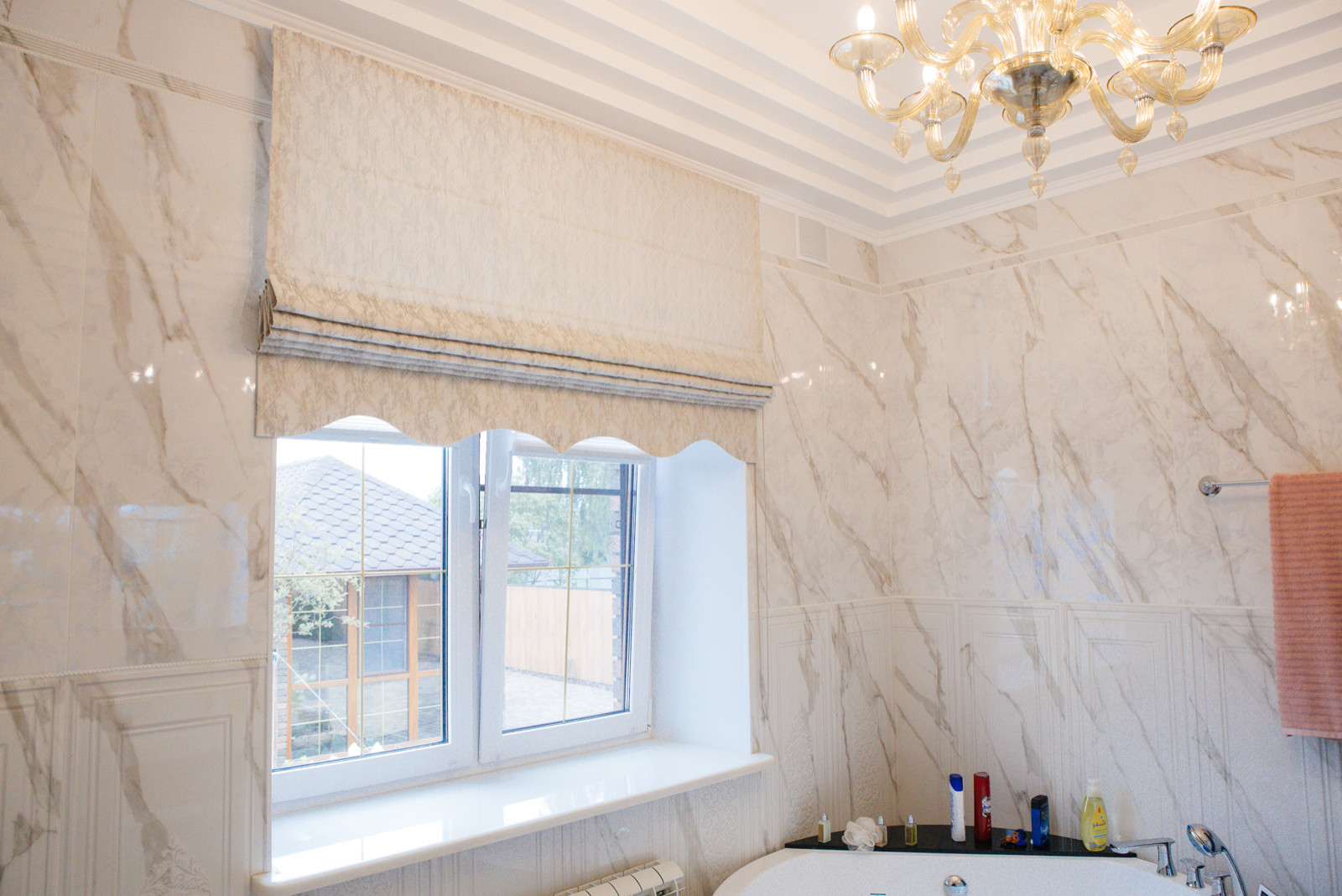 Римская штора для ванной комнаты "эффект мрамора"