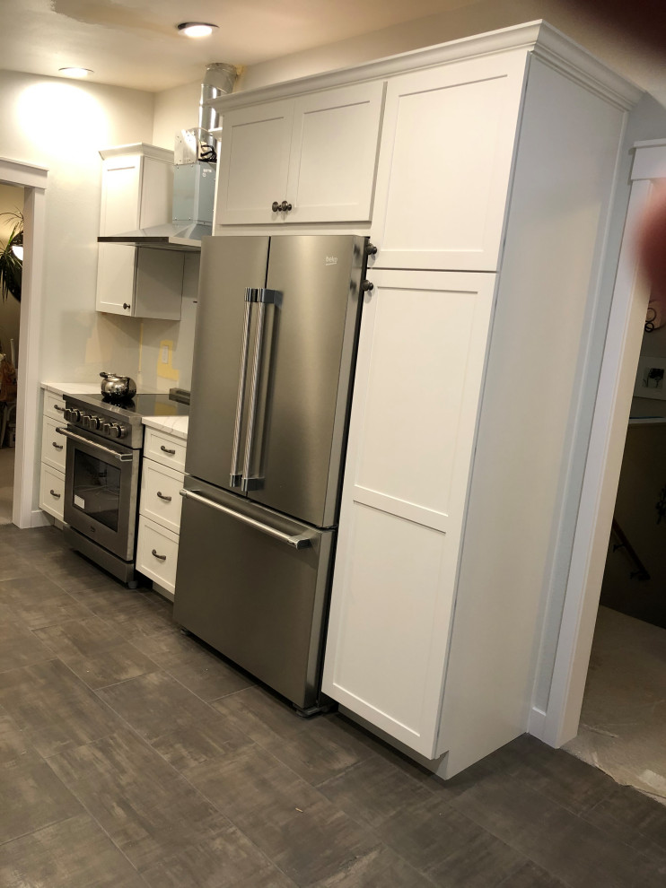 Kitchen - kitchen idea in Seattle