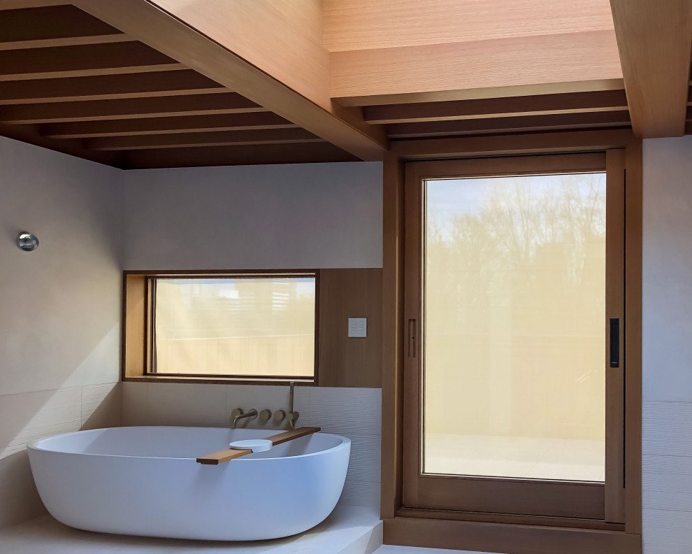Стильный дизайн: большая ванная комната в стиле модернизм - последний тренд