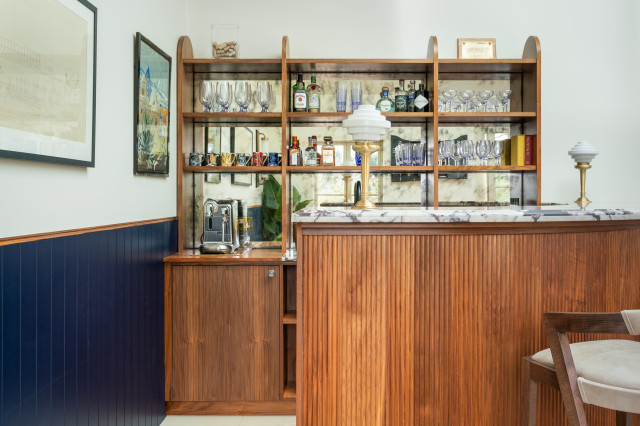 Pool house bar and kitchen retro-hjemmebar