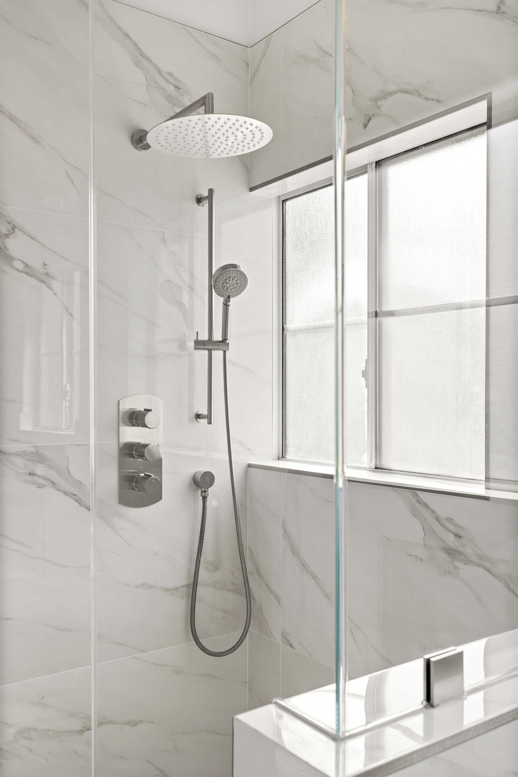 Los Angeles / Complete Bathroom Remodel
