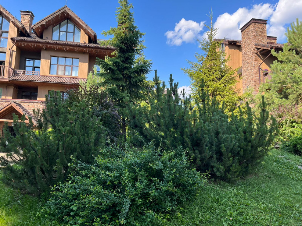 Обрезка растений ЖК Сказка