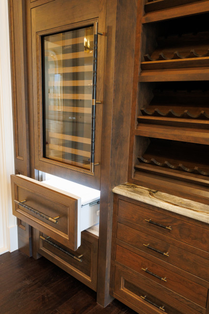 Luxe Home Wine Room klassisch-weinkeller