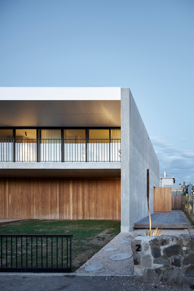Eco Outdoor | Feature Project | PR House - Midcentury ...