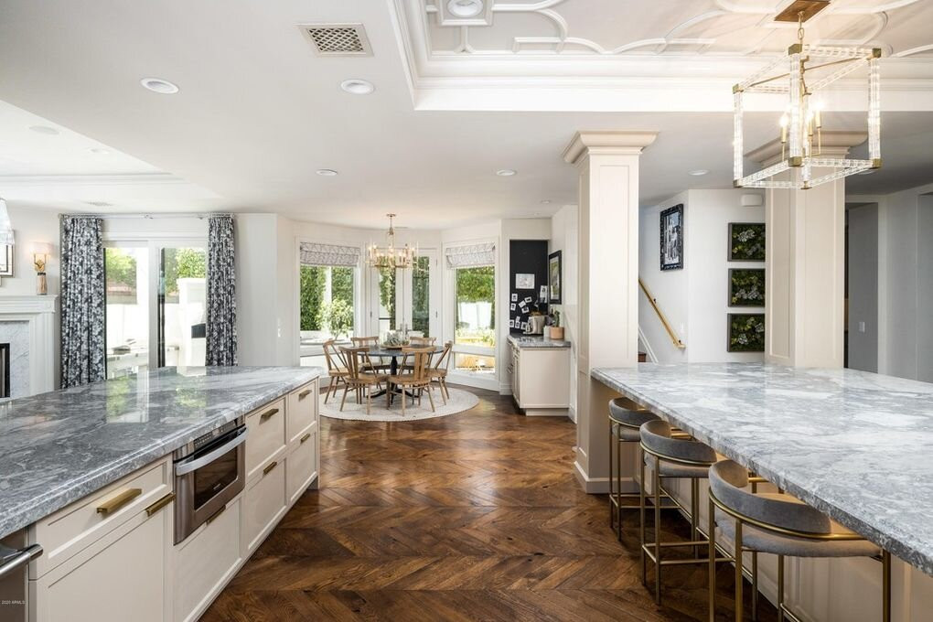 Paradise Valley Mansion as 1099 to PHX Architecture