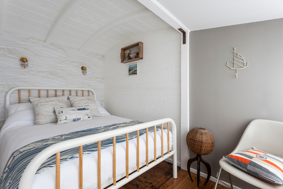 Photo of a scandinavian bedroom in London.