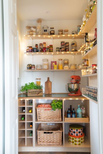 Bespoke kitchen larder anni-50-cucina