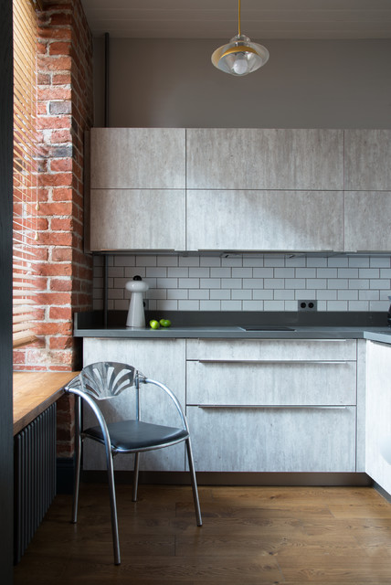 Лофт в старинном доме industrial-kitchen