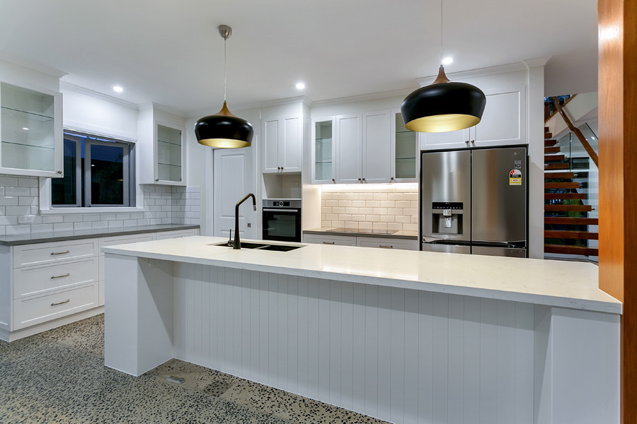 This is an example of a kitchen in Cairns.